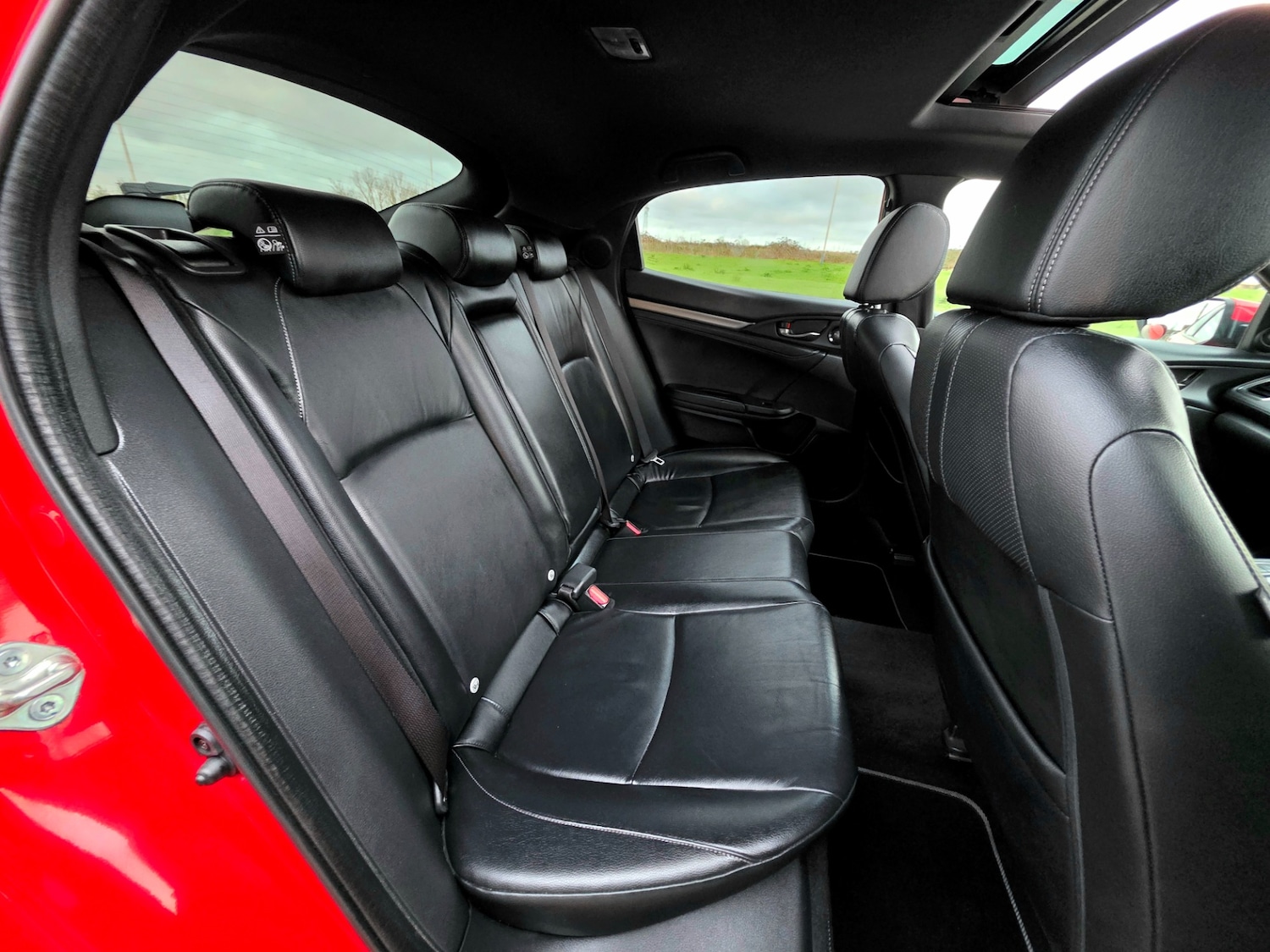 Used Honda Civic 2017 for sale - 76713450: Photo 32