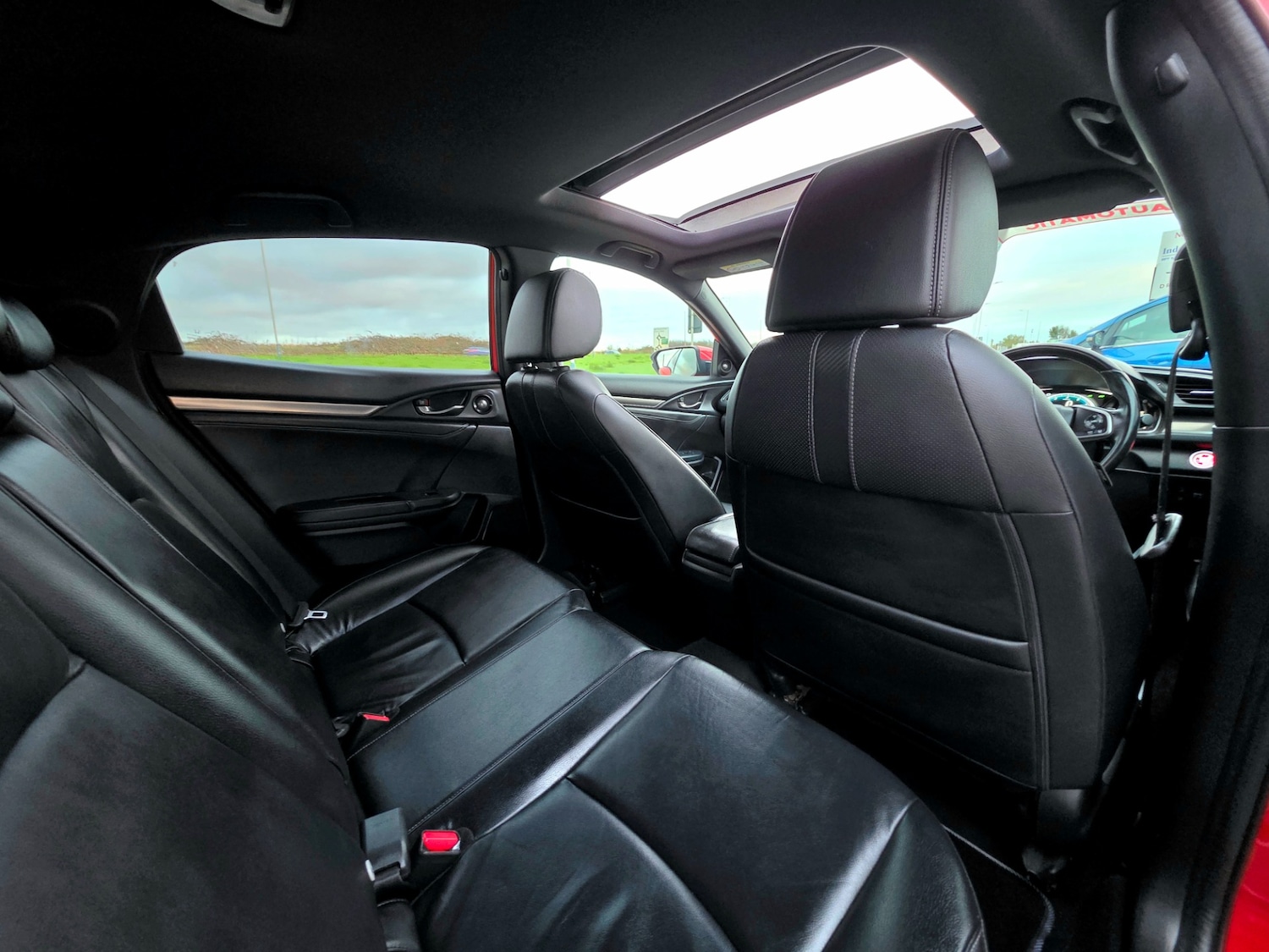 Used Honda Civic 2017 for sale - 76713450: Photo 33