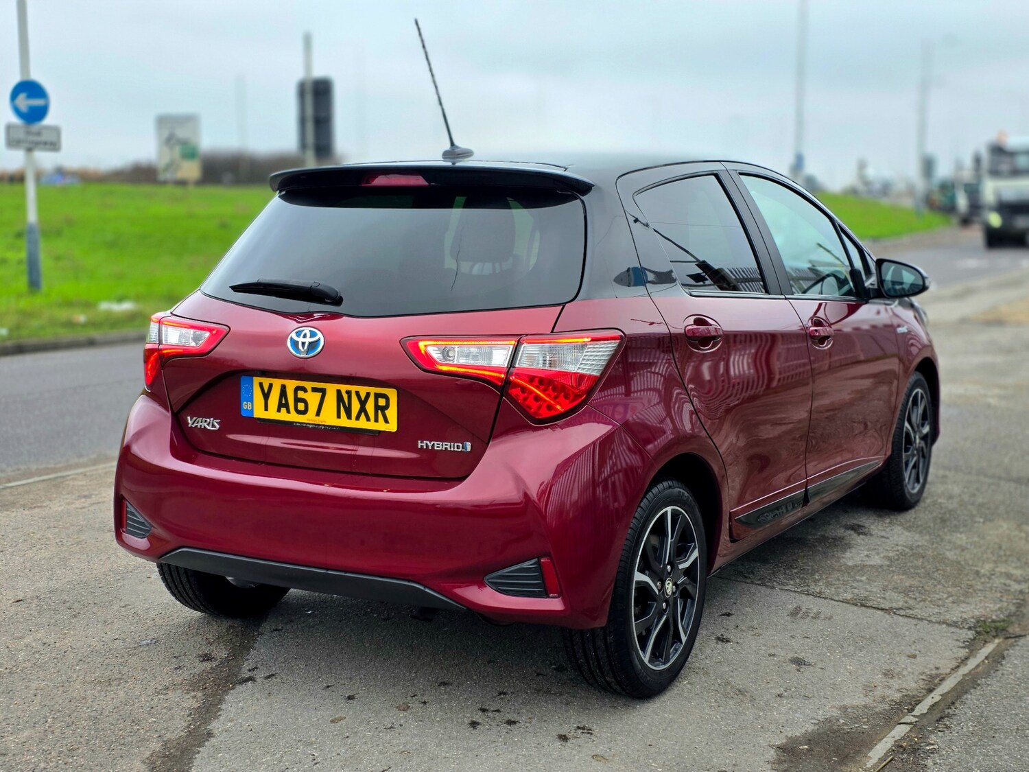 Used Toyota Yaris 2017 for sale - 77529261: Photo 12