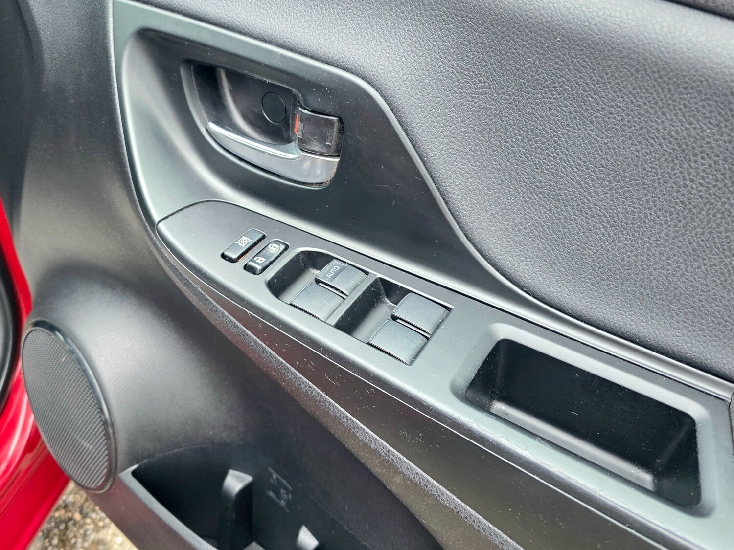 Used Toyota Yaris 2017 for sale - 77529261: Photo 19