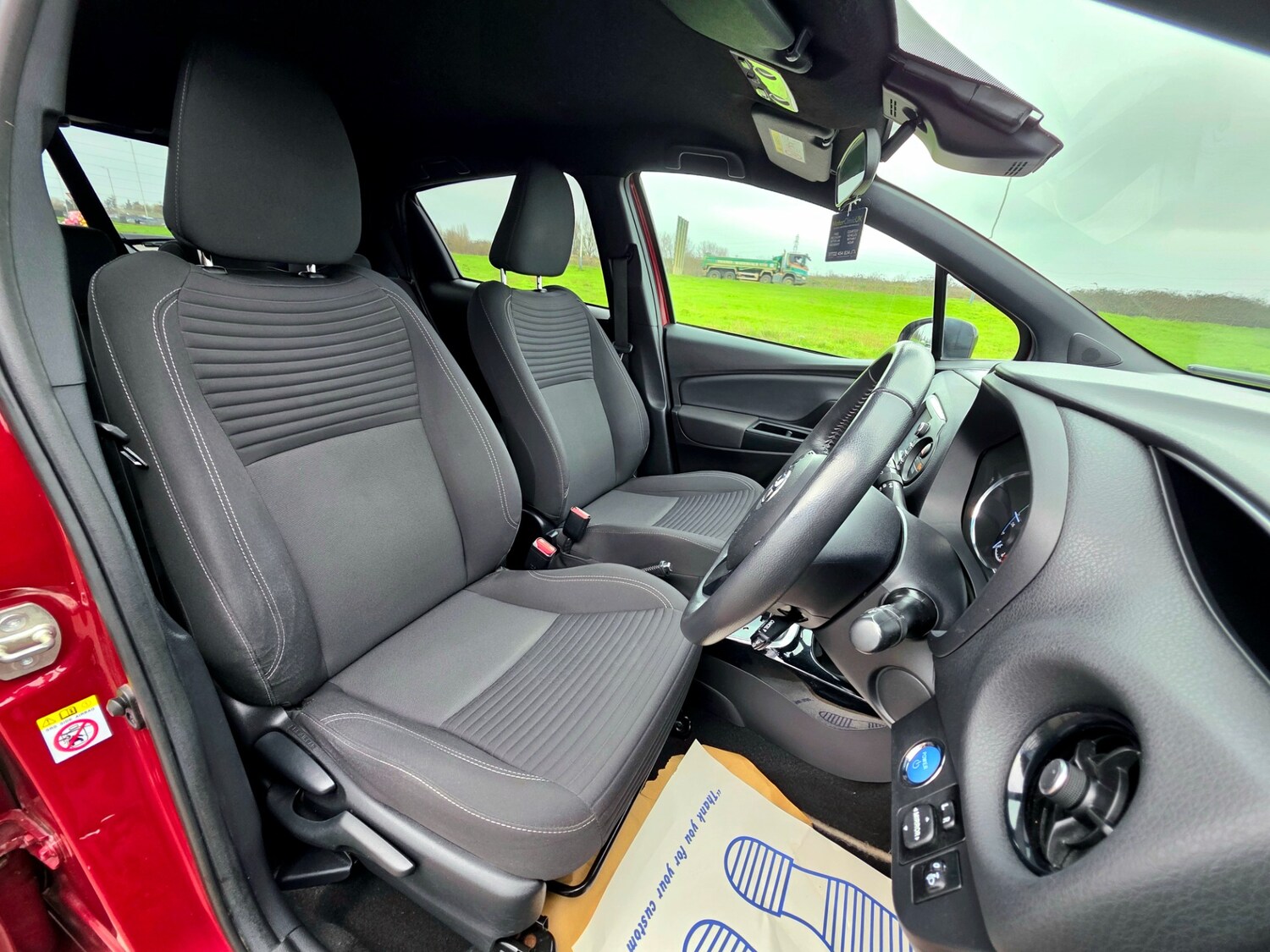 Used Toyota Yaris 2017 for sale - 77529261: Photo 20