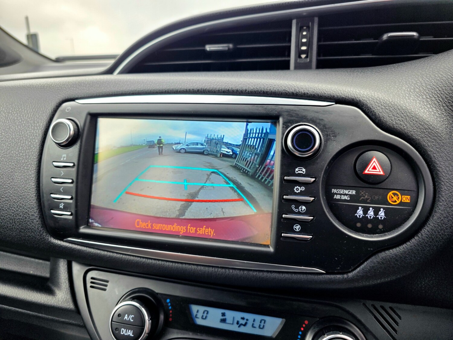 Used Toyota Yaris 2017 for sale - 77529261: Photo 29