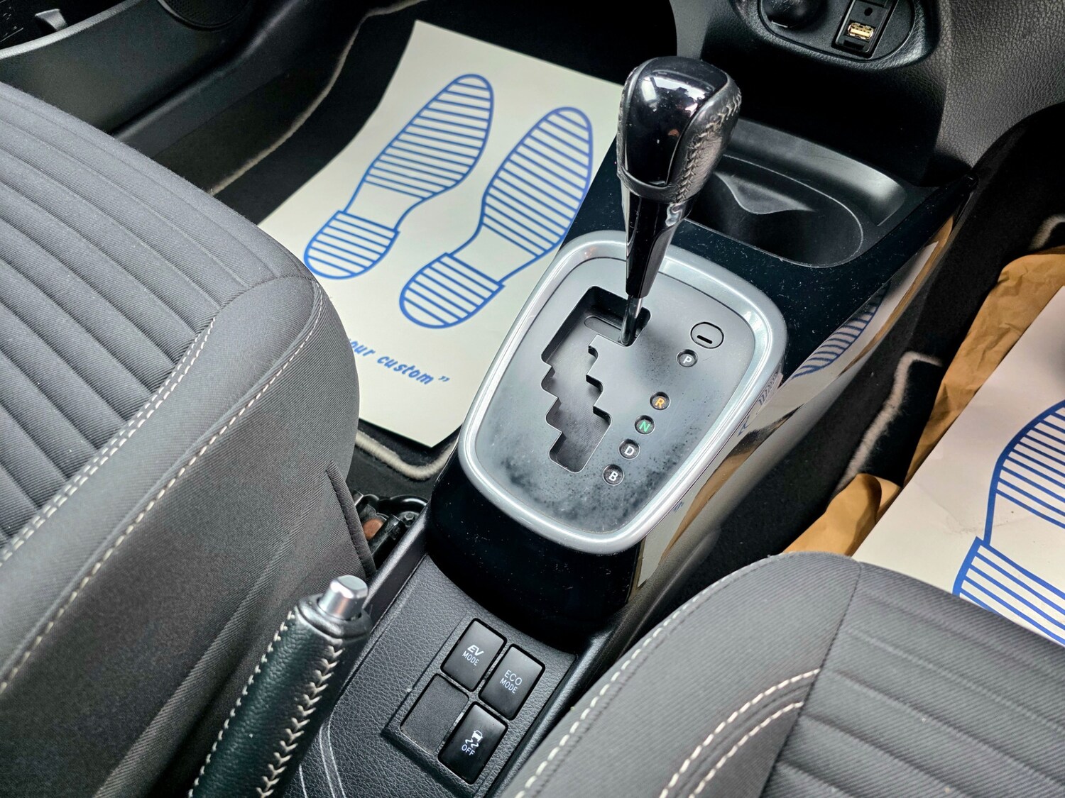 Used Toyota Yaris 2017 for sale - 77529261: Photo 31