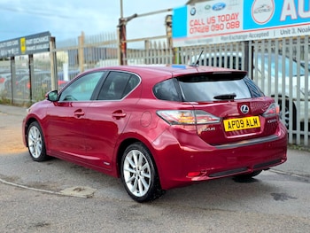 Used Lexus CT 2011 for sale - 75368631: Photo