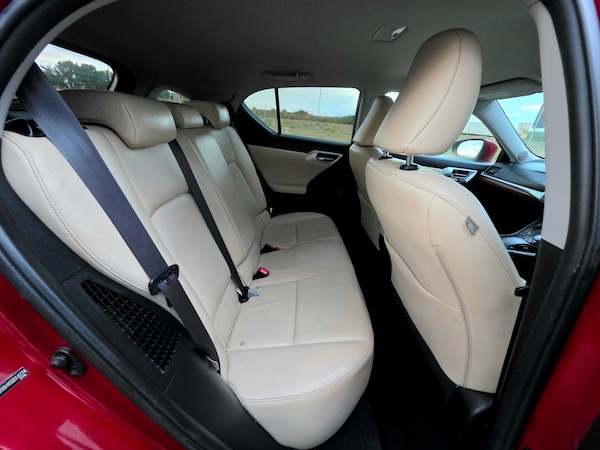 Used Lexus CT 2011 for sale - 75368631: Photo 7