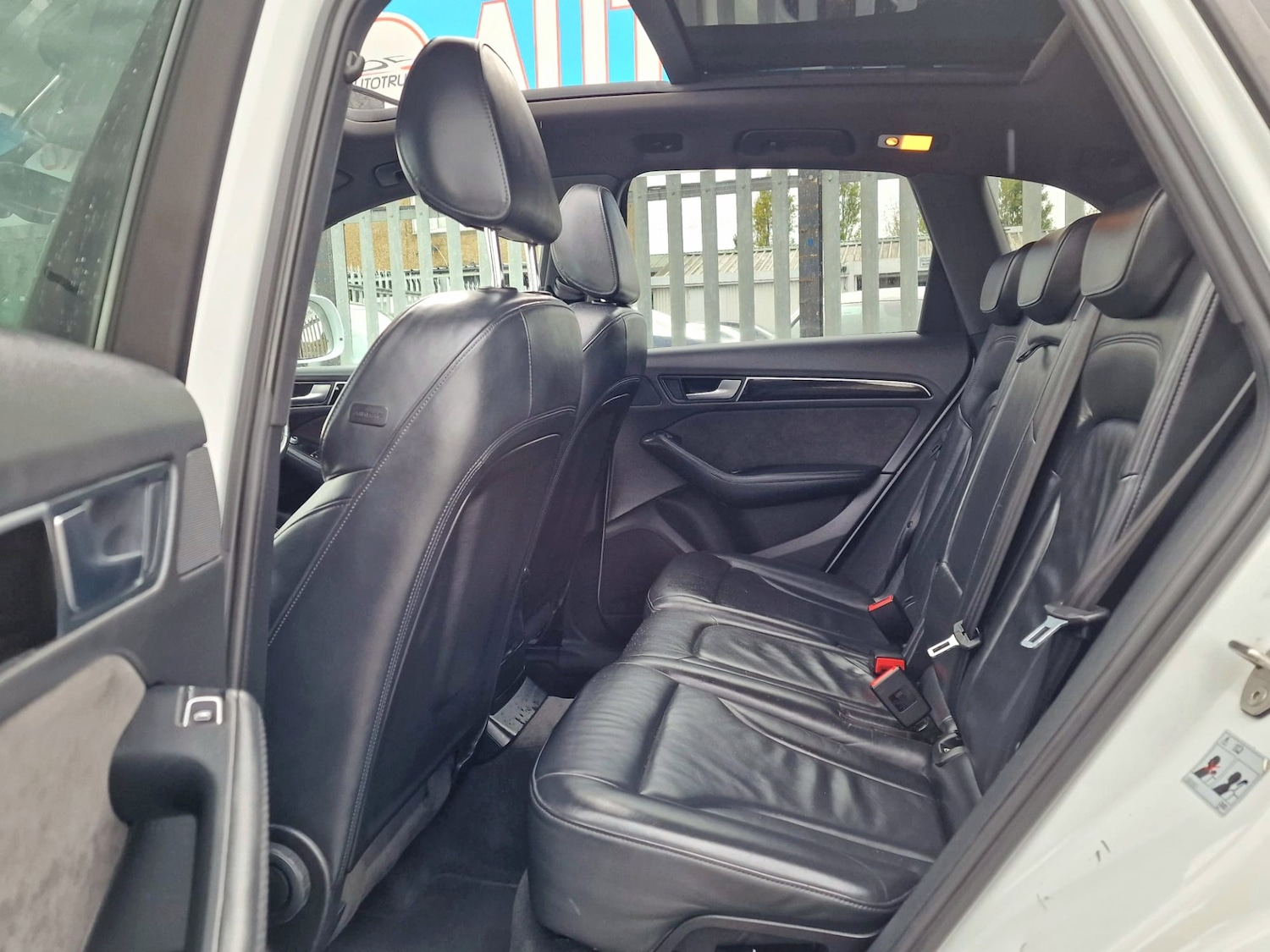 Used Audi Q5 2015 for sale - 76355006: Photo 32