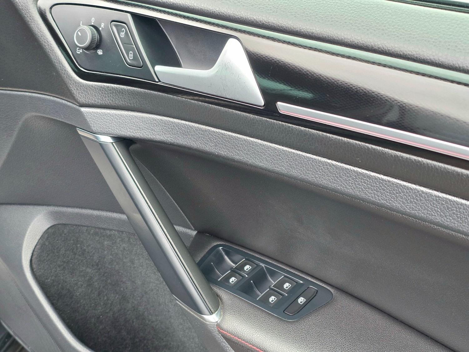 Used Volkswagen Golf 2016 for sale - 77704209: Photo 21