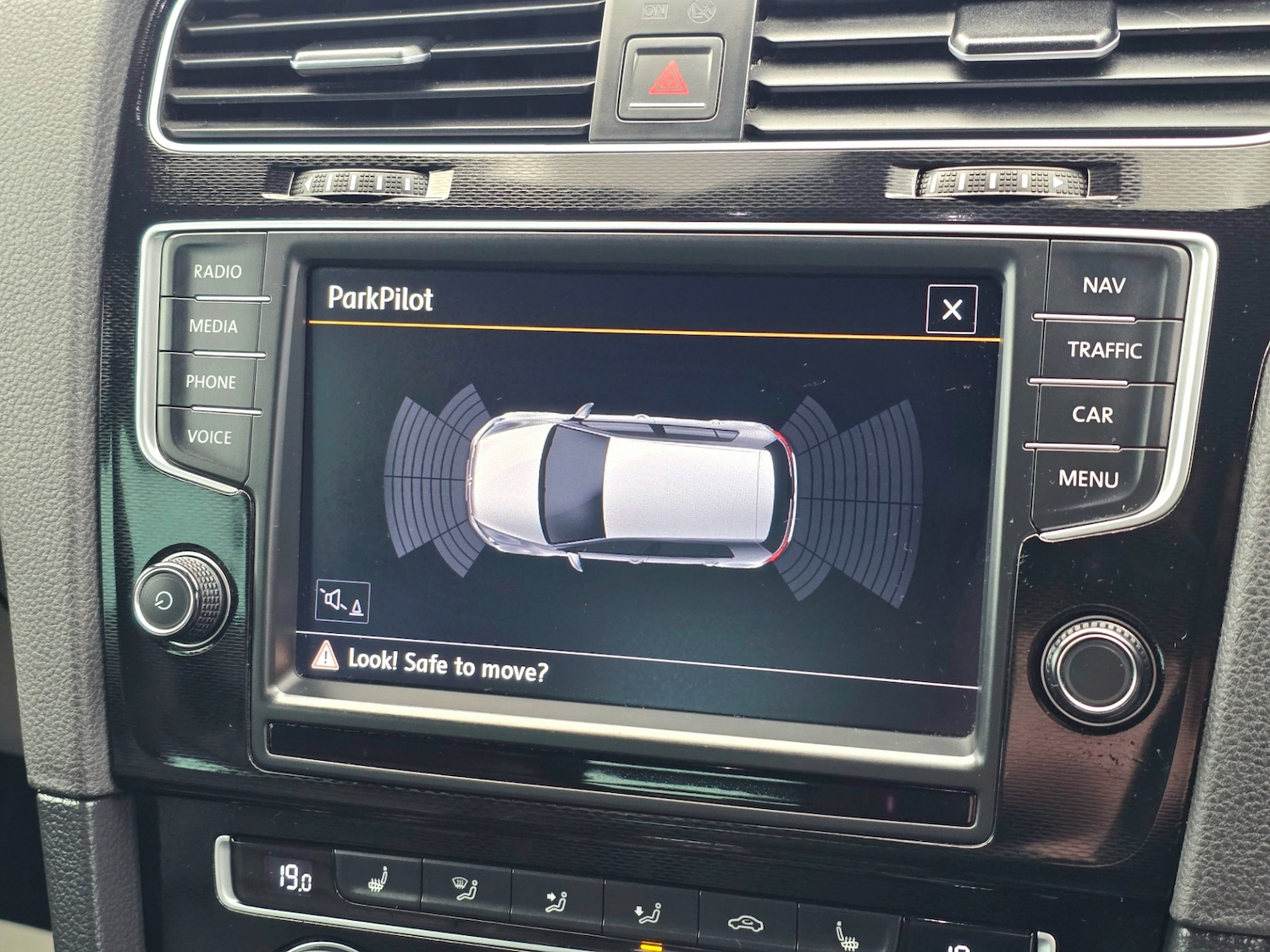 Used Volkswagen Golf 2016 for sale - 77704209: Photo 31