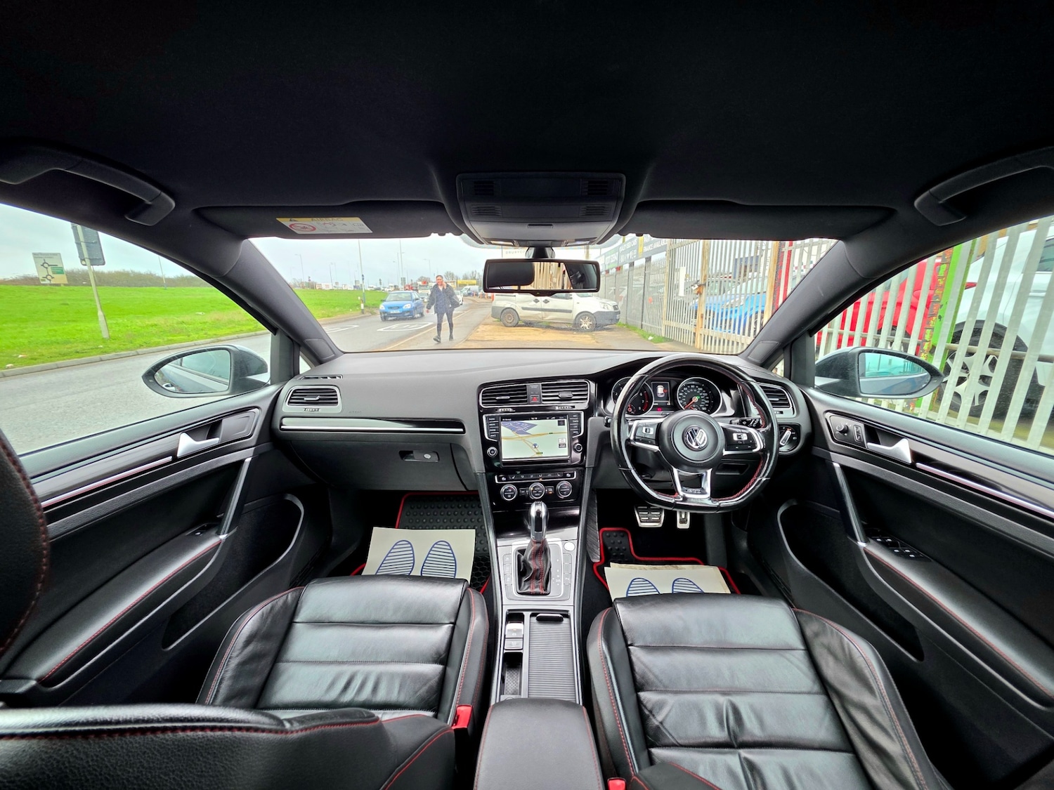 Used Volkswagen Golf 2016 for sale - 77704209: Photo 40