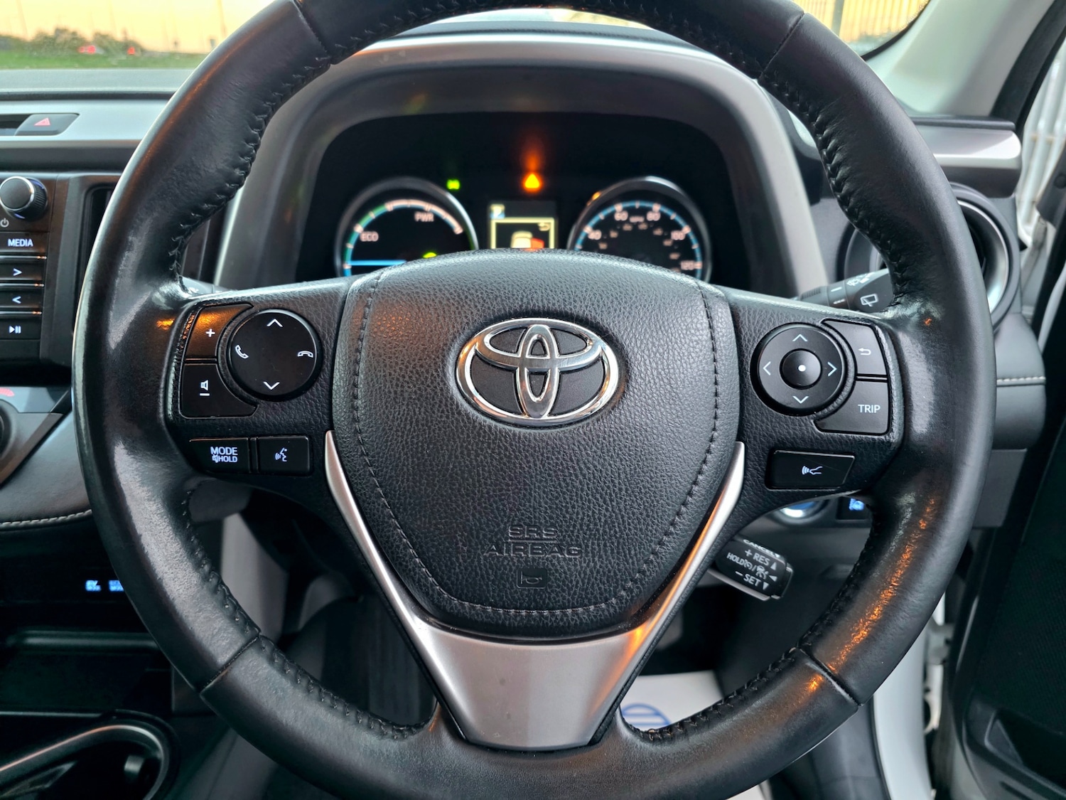 Used Toyota RAV4 2017 for sale - 76232629: Photo 24