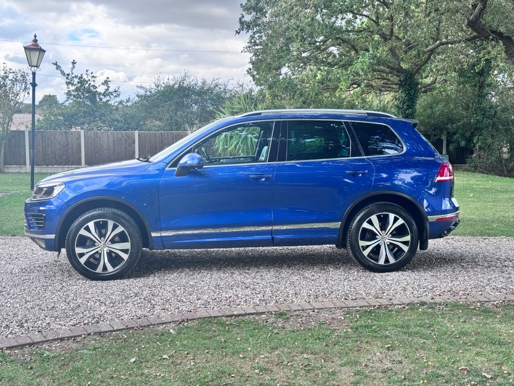 Used Volkswagen Touareg 2017 for sale - 76029473: Photo 2