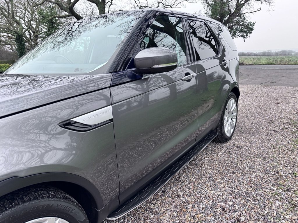 Used Land Rover Discovery 2018 for sale - 77328471: Photo 17