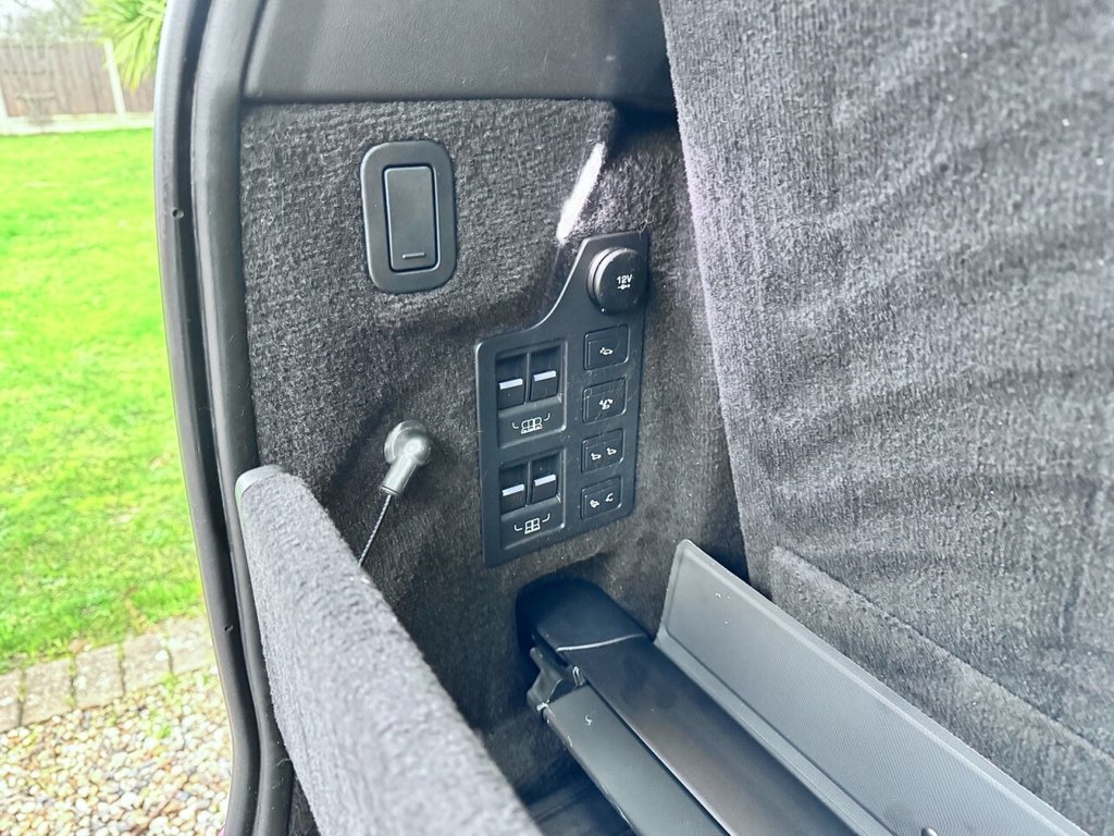 Used Land Rover Discovery 2018 for sale - 77328471: Photo 24