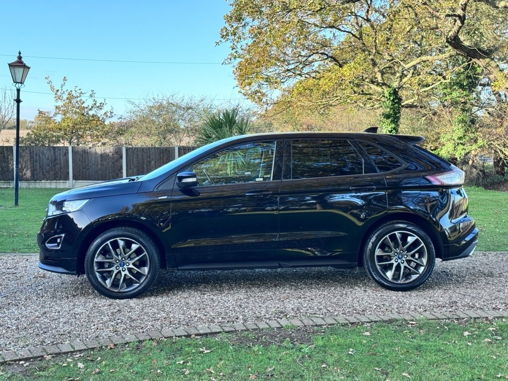 Used Ford Edge 2018 for sale - 76698694: Photo 2