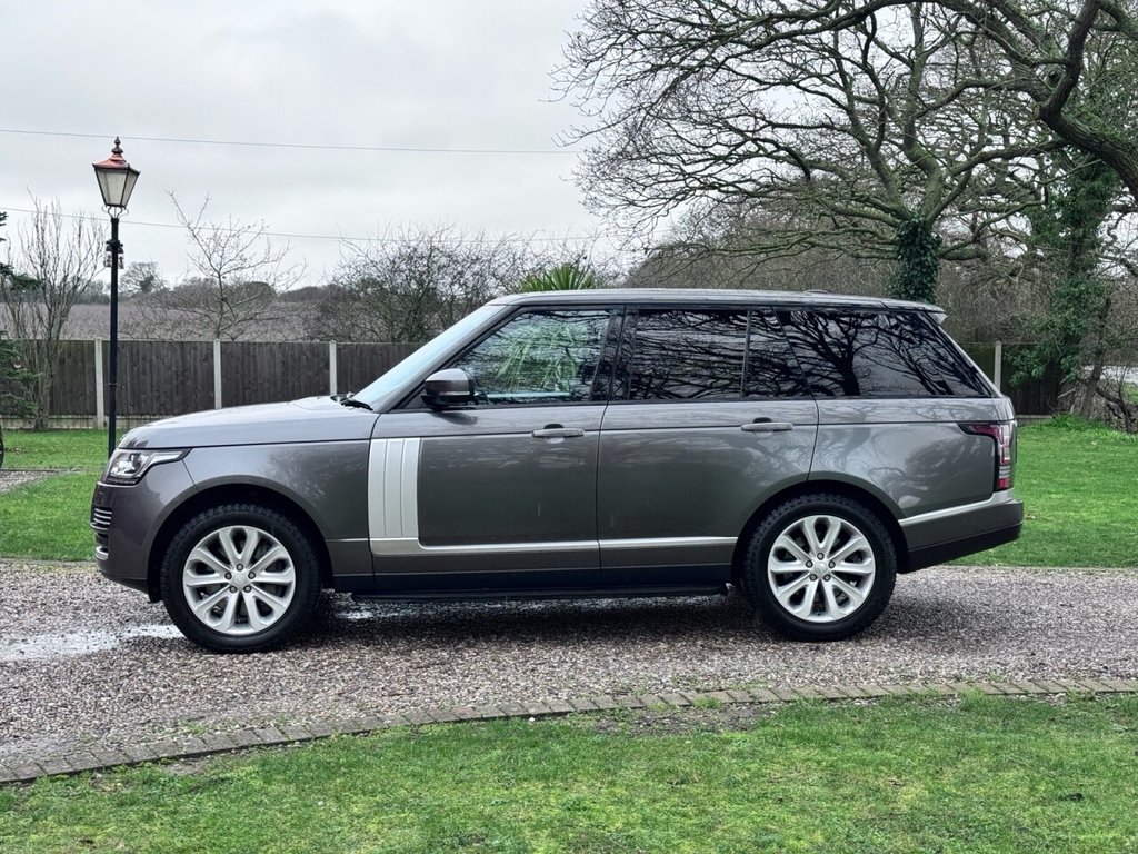 Used Land Rover Range Rover 2014 for sale - 77609216: Photo 2