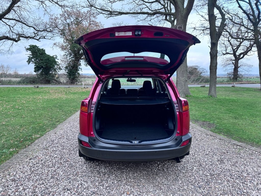 Used Toyota RAV4 2014 for sale - 76923880: Photo 15