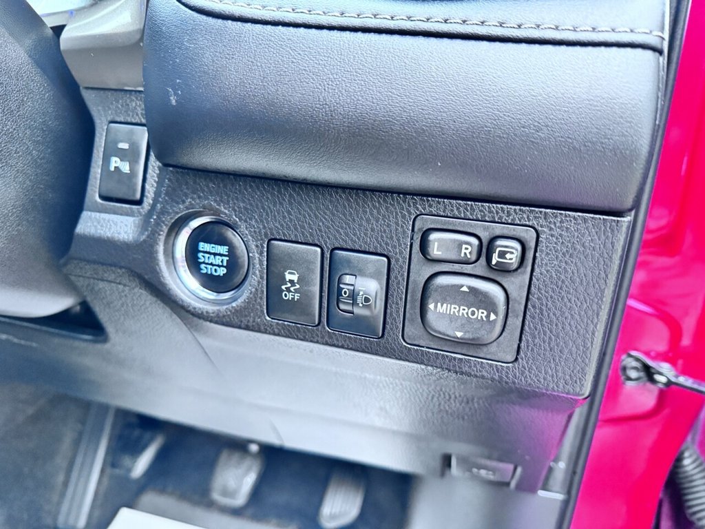 Used Toyota RAV4 2014 for sale - 76923880: Photo 24