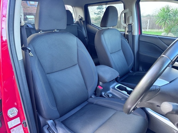 Used Nissan Navara 2020 for sale - 73347067: Photo 24