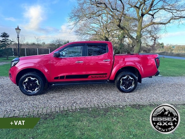 Used Nissan Navara 2020 for sale - 73347067: Photo 2