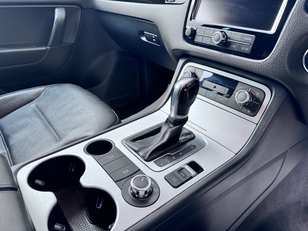 Used Volkswagen Touareg 2013 for sale - 76396200: Photo 10