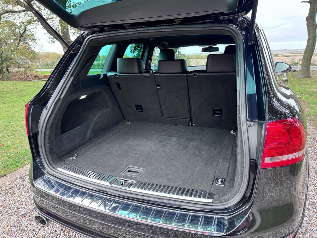 Used Volkswagen Touareg 2013 for sale - 76396200: Photo 18