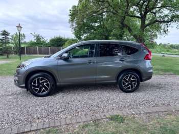 Used Honda CR-V 2017 for sale - 74650446: Photo