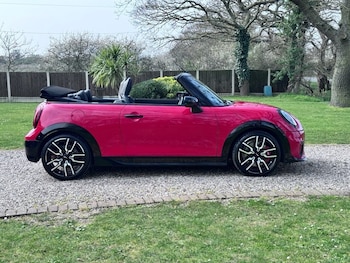 Used MINI Cooper 2025 for sale - 77990976: Photo