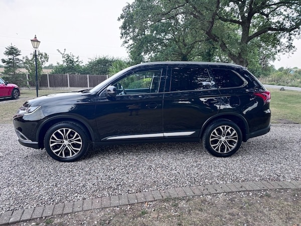 Used Mitsubishi Outlander 2019 for sale - 75527371: Photo 2