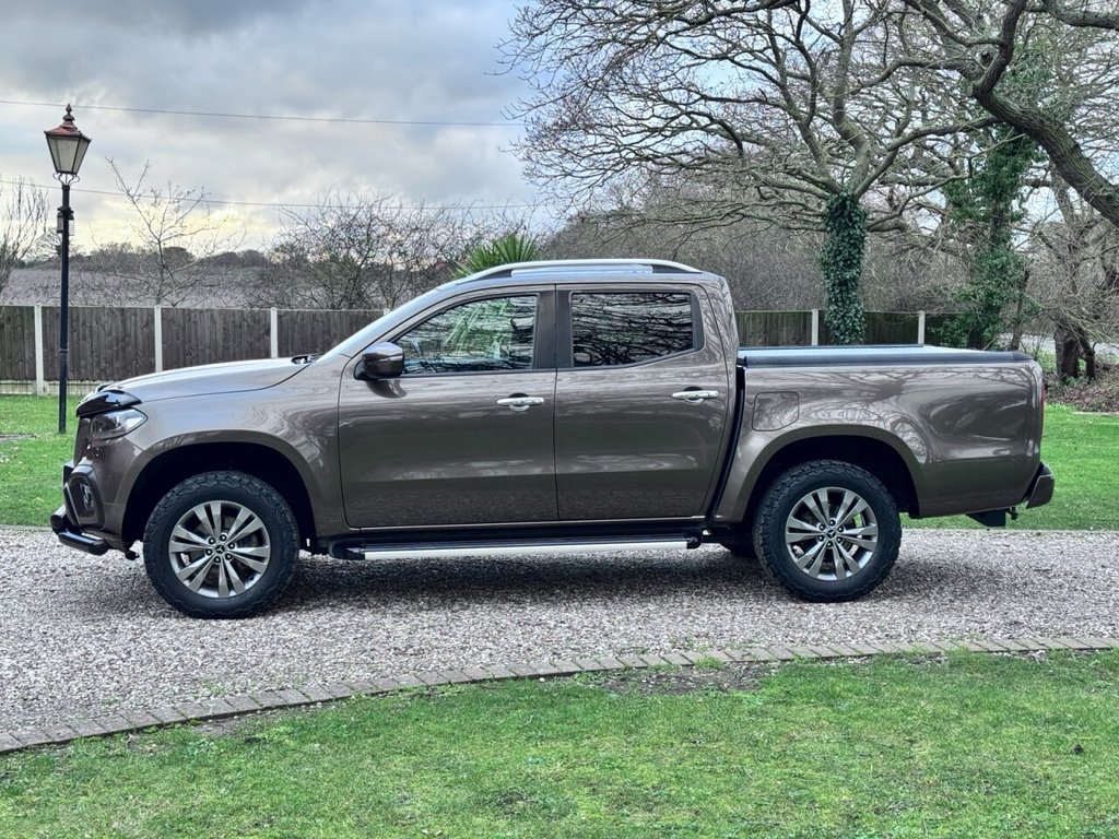Used Mercedes-Benz X Class 2018 for sale - 77263295: Photo 2