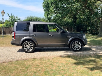 Used Land Rover Discovery 2015 for sale - 79022589: Photo