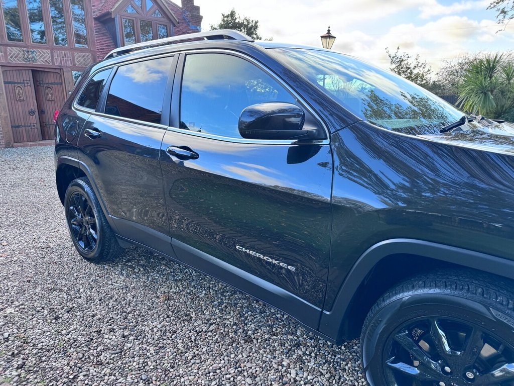 Used Jeep Cherokee 2015 for sale - 77779879: Photo 16