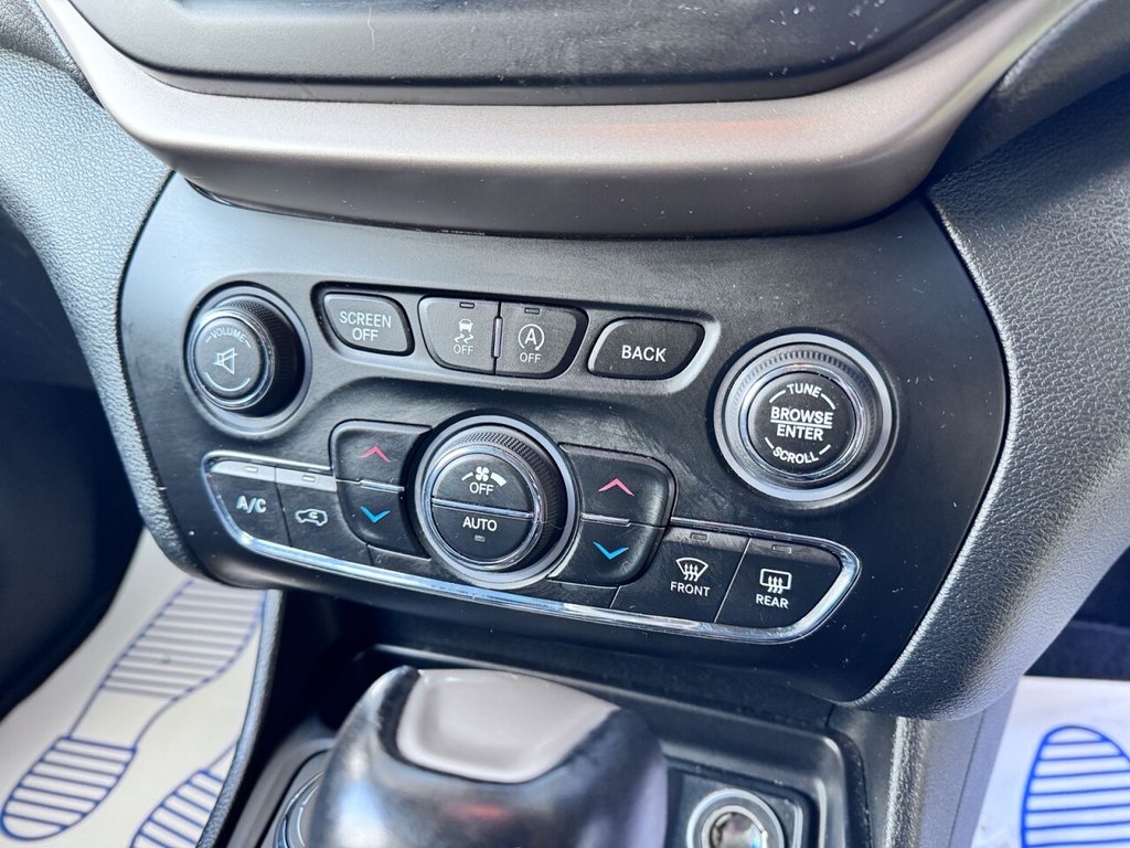 Used Jeep Cherokee 2015 for sale - 77779879: Photo 22