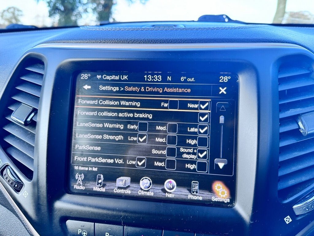 Used Jeep Cherokee 2015 for sale - 77779879: Photo 24