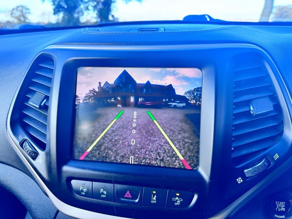 Used Jeep Cherokee 2015 for sale - 77779879: Photo 32