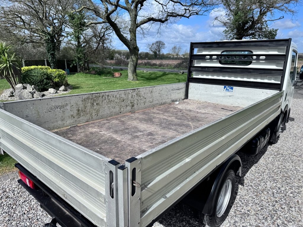 Used Nissan Cabstar 2014 for sale - 78056520: Photo 15