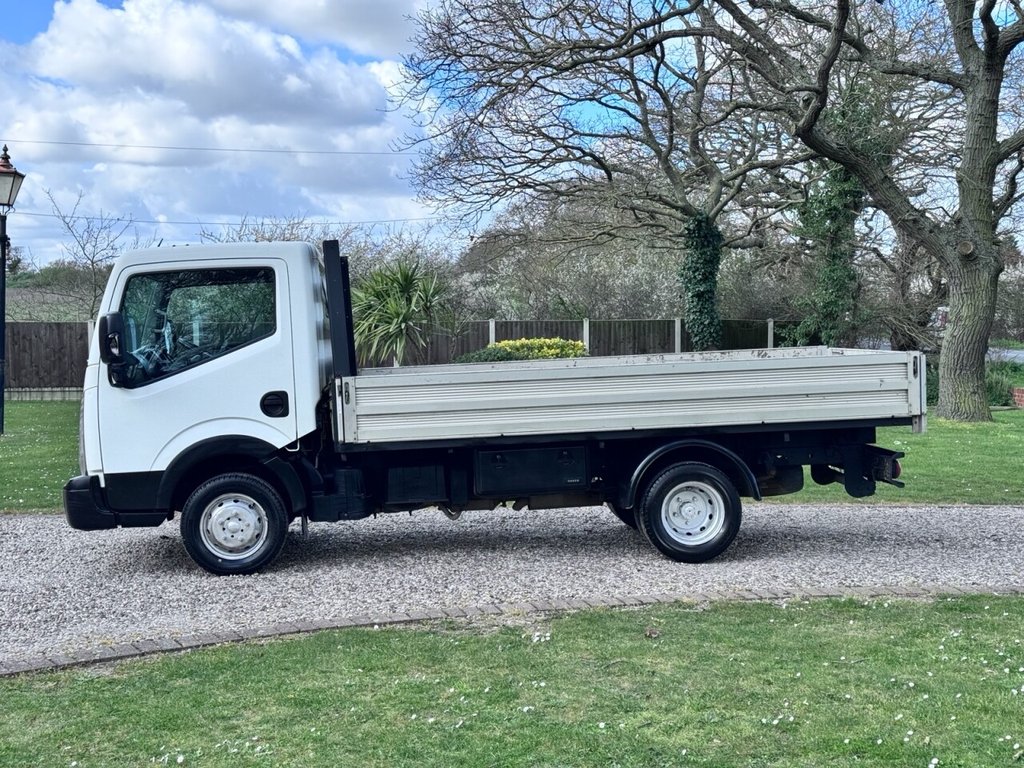 Used Nissan Cabstar 2014 for sale - 78056520: Photo 2