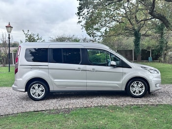 Used Ford Grand Tourneo Connect 2018 for sale - 76430413: Photo