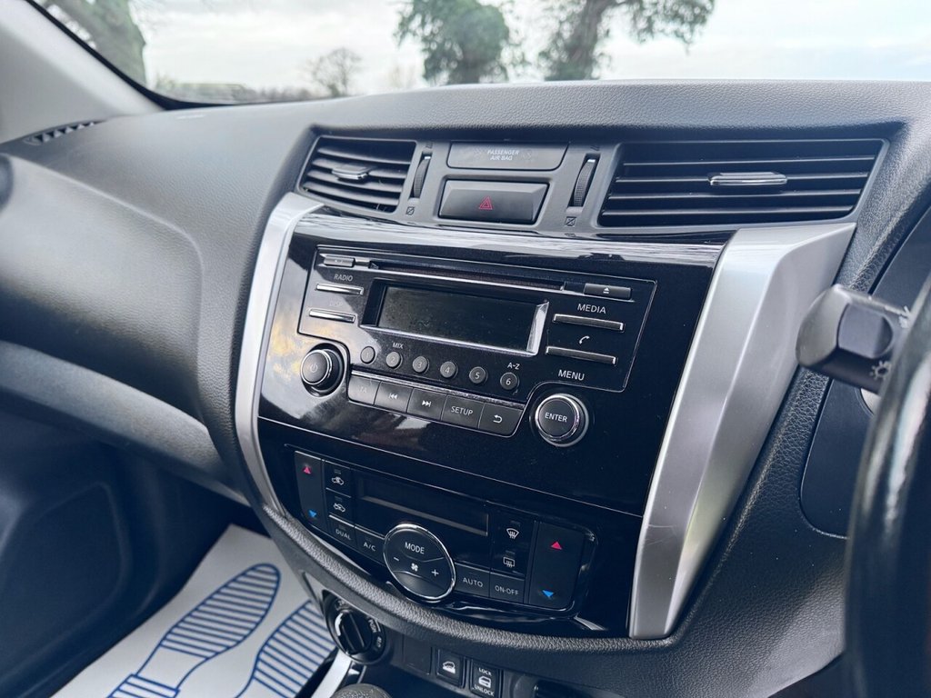 Used Nissan Navara 2018 for sale - 77122181: Photo 9