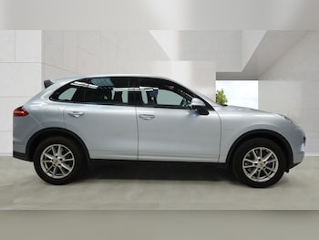 Used Porsche Cayenne 2015 for sale - 78672910: Photo