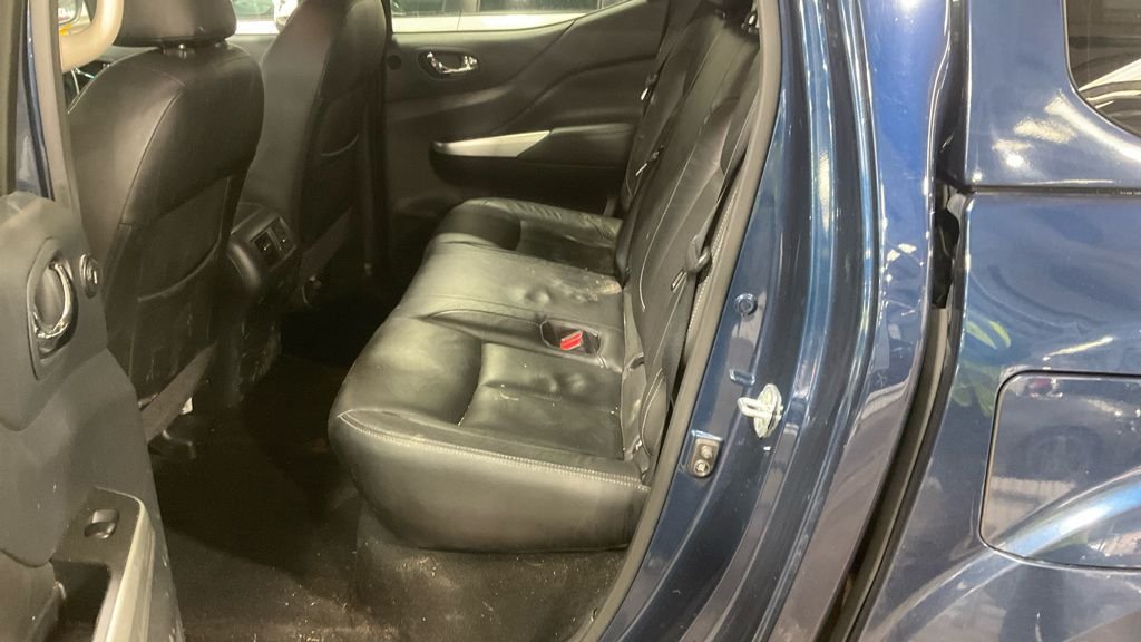 Used Nissan Navara 2016 for sale - 77693109: Photo 9