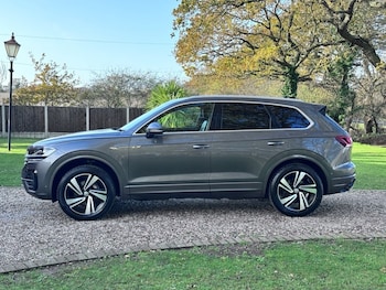 Used Volkswagen Touareg 2019 for sale - 76724719: Photo