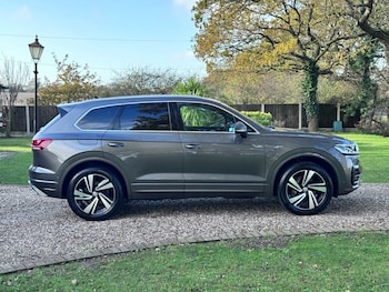 Used Volkswagen Touareg 2019 for sale - 76724719: Photo