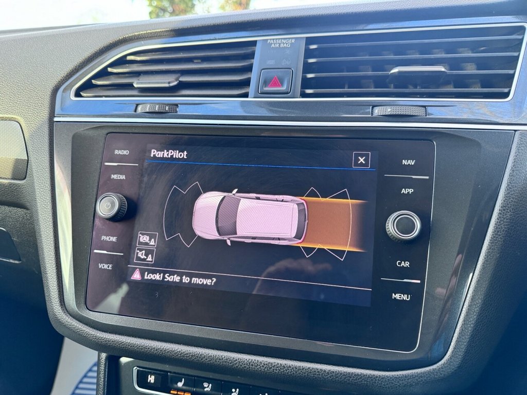 Used Volkswagen Tiguan 2018 for sale - 76768740: Photo 10