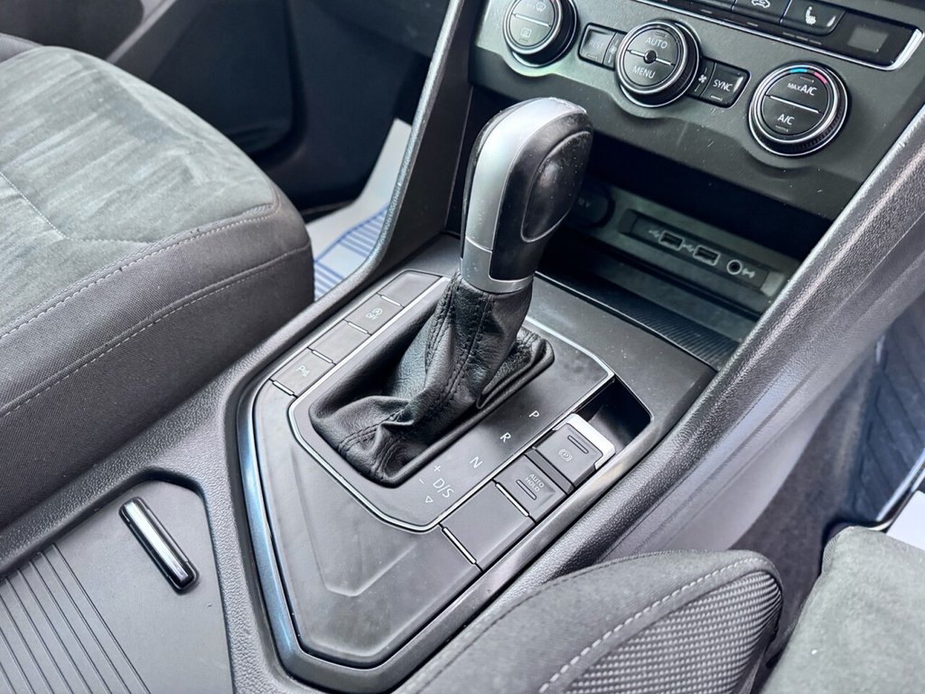 Used Volkswagen Tiguan 2018 for sale - 76768740: Photo 22