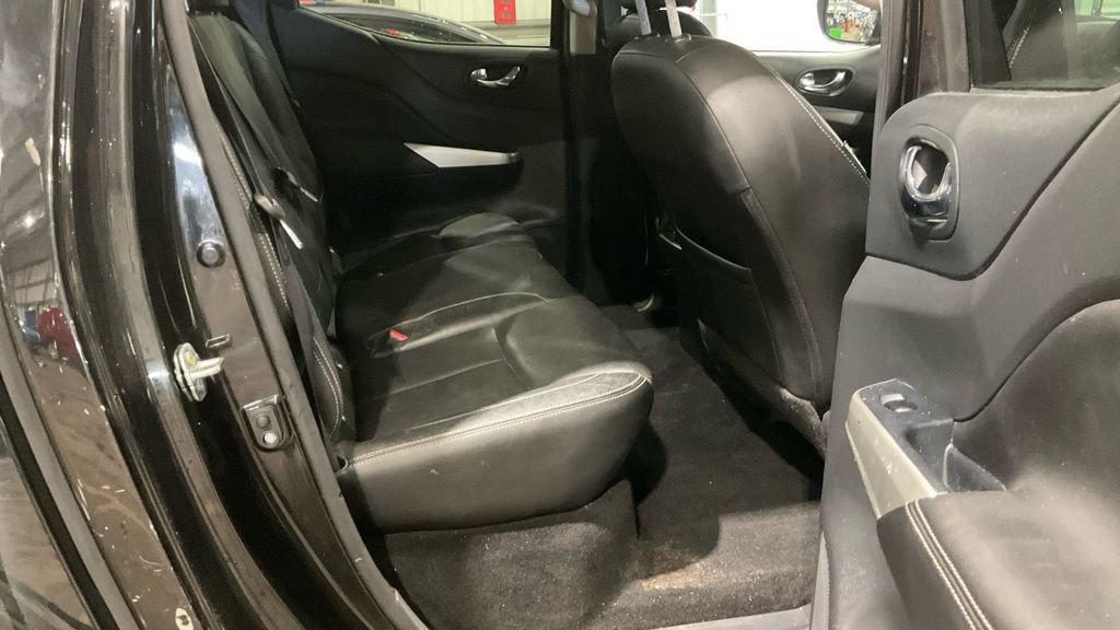 Used Nissan Navara 2018 for sale - 77920500: Photo 8