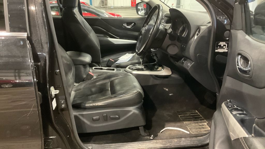 Used Nissan Navara 2018 for sale - 77920500: Photo 9