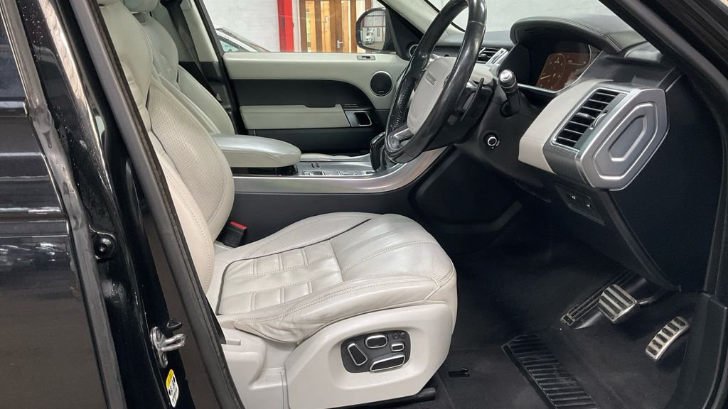 Used Land Rover Range Rover Sport 2014 for sale - 76740213: Photo 10