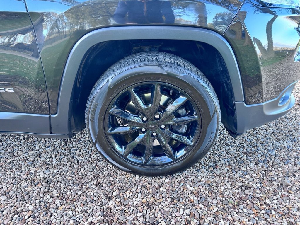 Used Jeep Cherokee 2015 for sale - 76642560: Photo 17