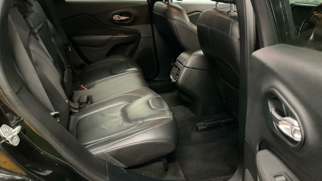 Used Jeep Cherokee 2015 for sale - 76642560: Photo 8