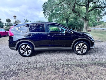 Used Honda CR-V 2017 for sale - 75666235: Photo